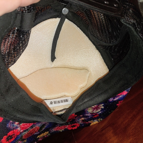 VANS "Galaxy Floral" Black Mesh Flowers Logo Patch Snapback Trucker Baseball Hat - Picture 14 of 15